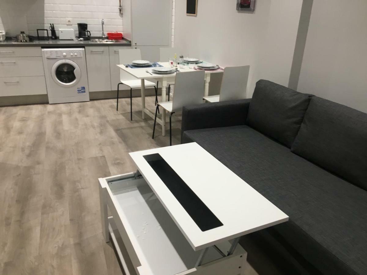 Apartamentos Gyc Viviendas Deluxe León Exteriör bild